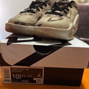 Jordan Tan and Black Sneakers Athletic Casual Design